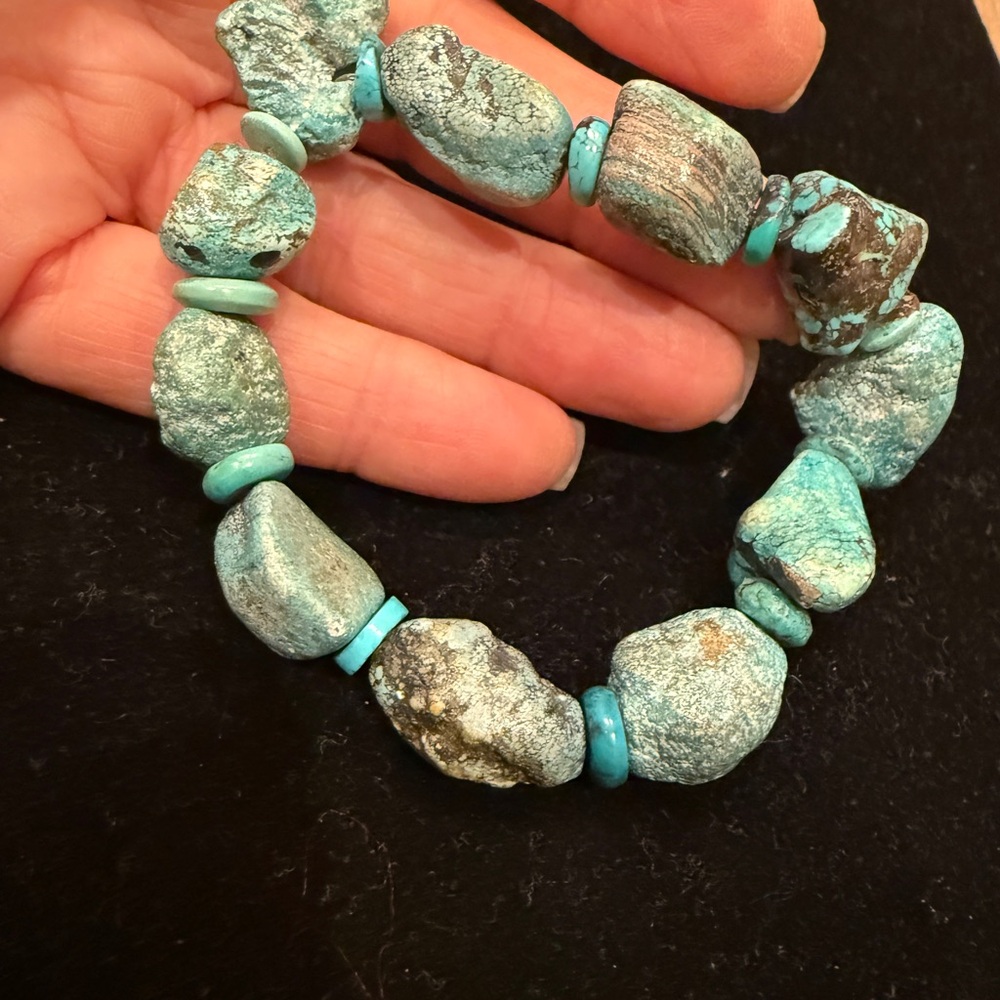 Turquoise Stone Beaded Stretch Bracelet - Blue